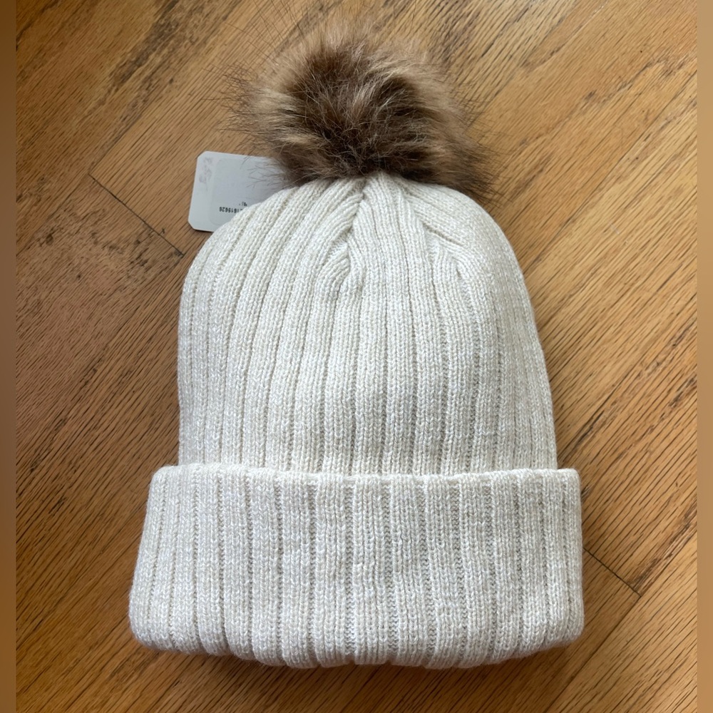NWT 47 LA Cream Knit Beanie with Pom Pom - Picture 2 of 2